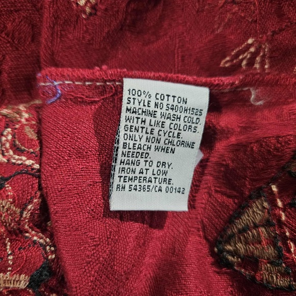 TanJay Cherry Red Embroidered Vest Eclectic Rooster Farm Spring Fish Hay Barn - Picture 4 of 5